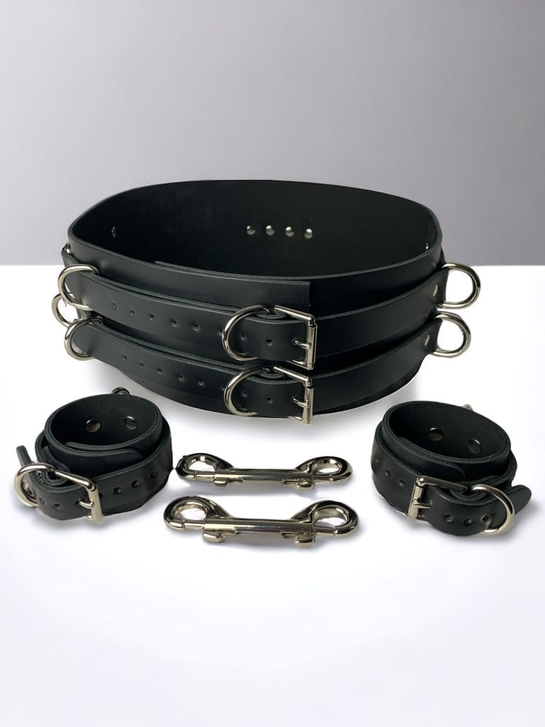 BDSM Kit Safety Tips for using bondage restraints, ensuring comfort and proper fit.