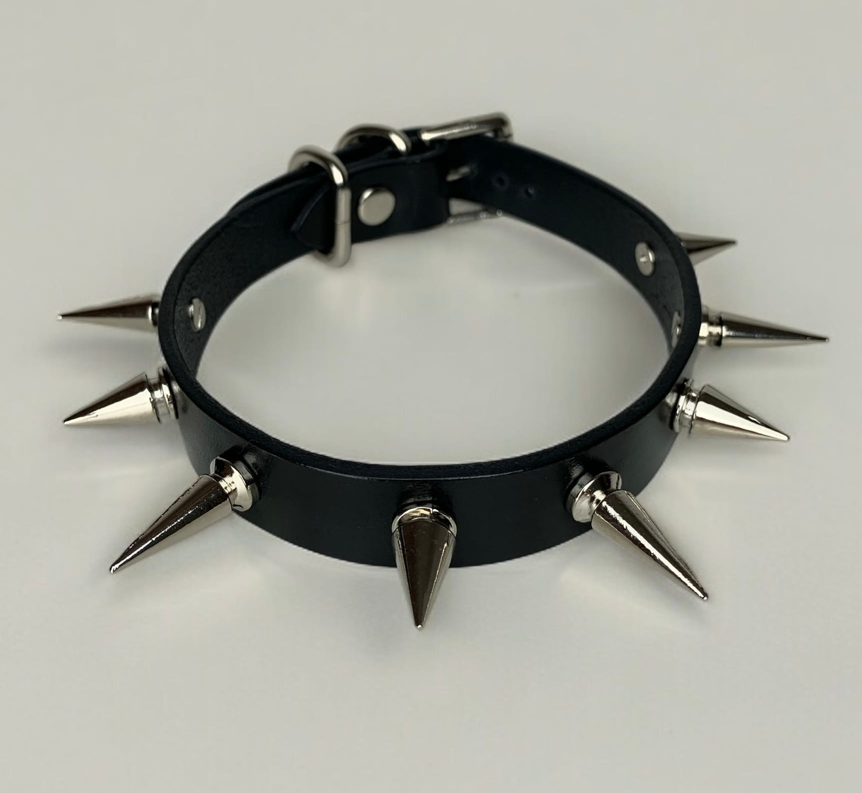Adjustable spike collar for BDSM enthusiasts made from genuine leather